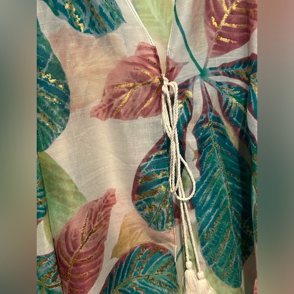 Floral and Gold Print Cover Up O/S - Picture 4 of 7